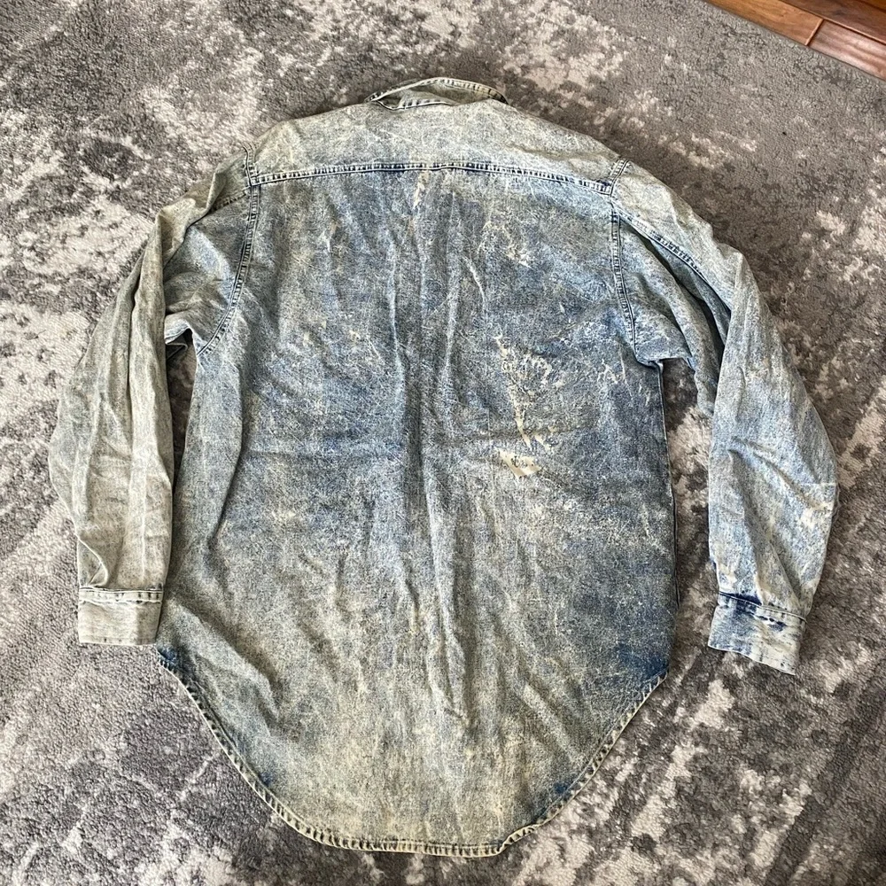 Vintage Traffic 90’s Acid Wash Denim Shirt - Picture 5 of 5